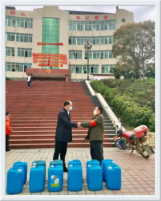 1583071145052049407.jpg 4.jpg